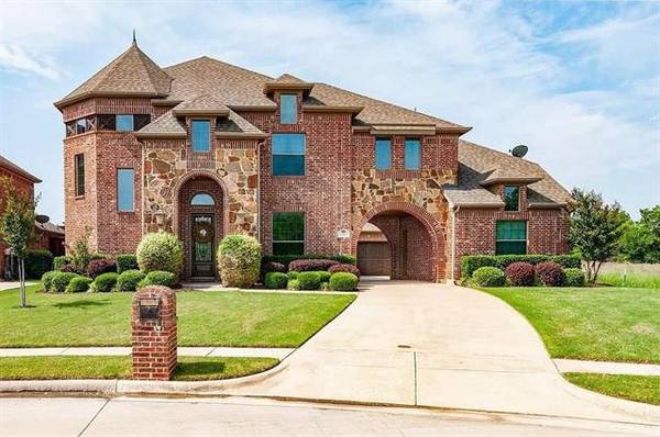 300 Hidden Cove Court, Keller, TX 76248