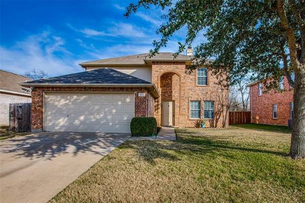 1005 Maidenhair Lane, Crowley, TX 76036