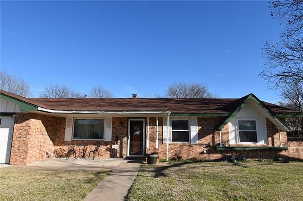 1205 Anetta Street, Bowie, TX 76230