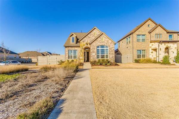 825 Parkside Drive, Argyle, TX 76226