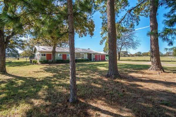 3582 Fm 279, Ben Wheeler, TX 75754