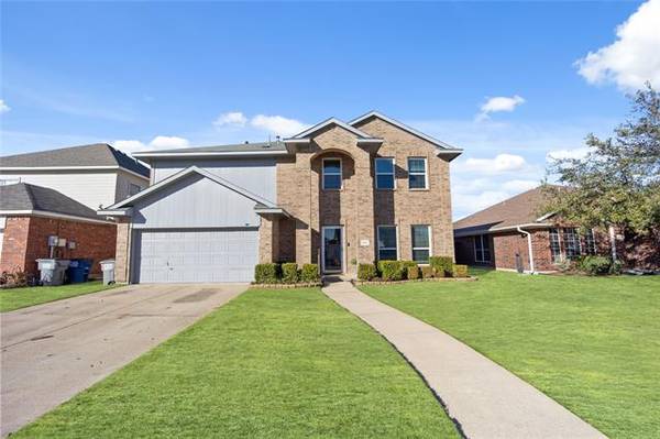 305 Autumn Breeze Drive, Wylie, TX 75098