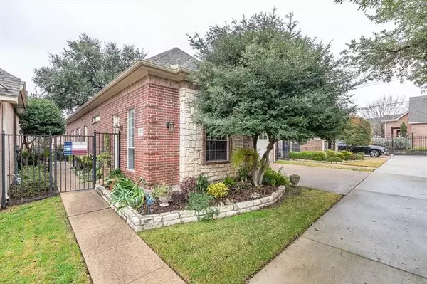 5031 Pershing Avenue, Fort Worth, TX 76107