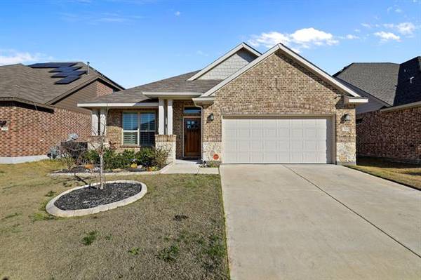 7616 Parkview Drive, Watauga, TX 76148