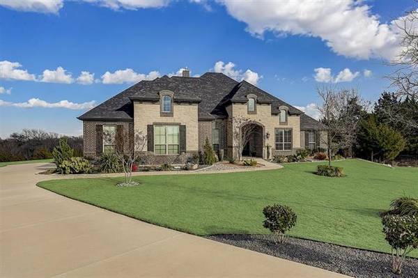 2570 Kimberly Court, Midlothian, TX 76065