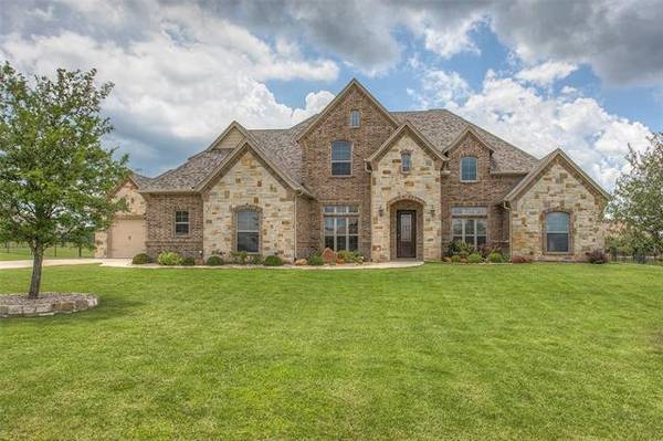 247 Bearclaw Circle, Aledo, TX 76008