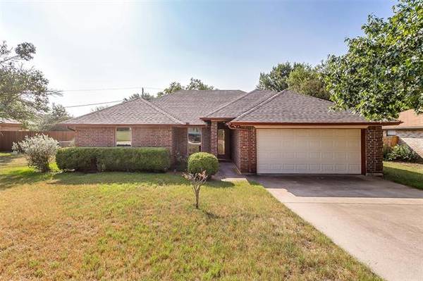 705 Daniels Drive, Crowley, TX 76036