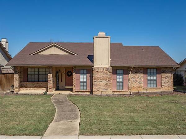 2812 Hamlett Lane, Flower Mound, TX 75028