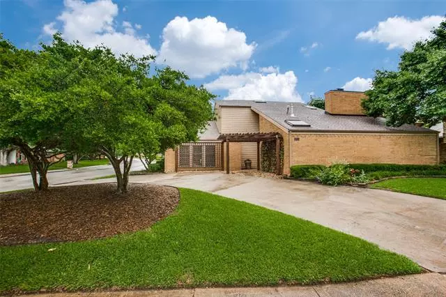 7168 Manor Oaks Drive, Dallas, TX 75248