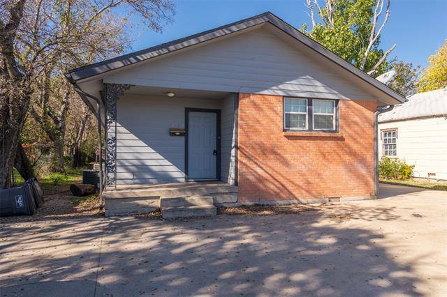 4720 Mccart Avenue, Fort Worth, TX 76115