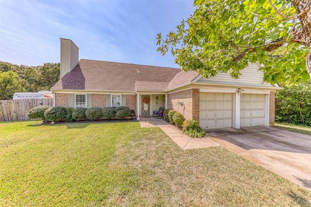 3910 Brookgate Court, Arlington, TX 76016