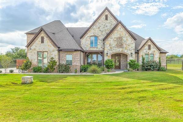 210 Rising Oak Drive, Aledo, TX 76008