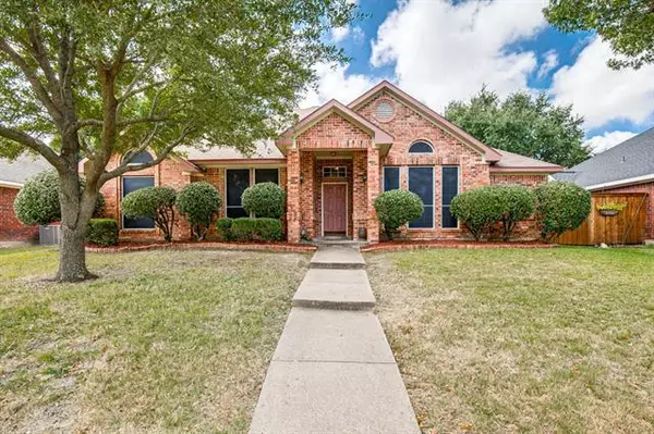 7105 Tremont Lane, Rowlett, TX 75089