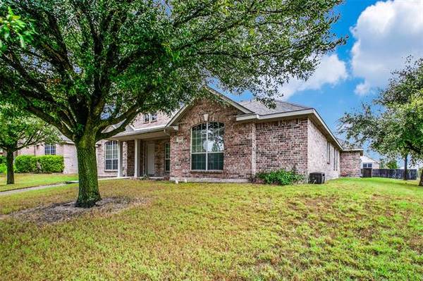 602 Zollman Court, Lancaster, TX 75146