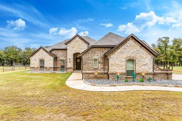 736 County Road 3355, Paradise, TX 76073