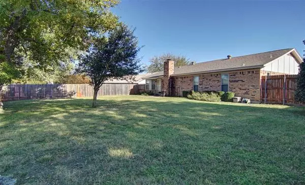 Burleson, TX 76028,608 Barkridge Trail