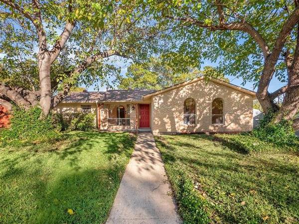 2119 Austin Drive,  Carrollton,  TX 75006