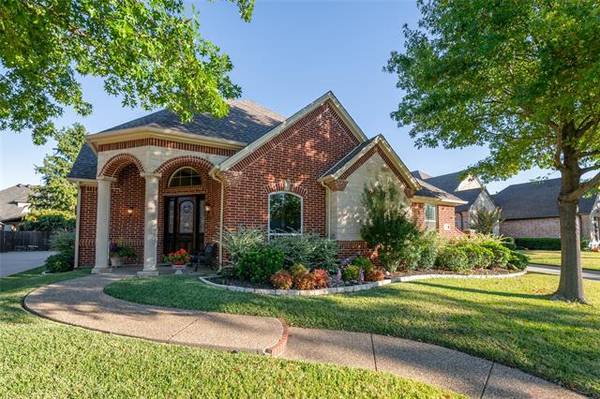 8305 Regency Drive, North Richland Hills, TX 76182