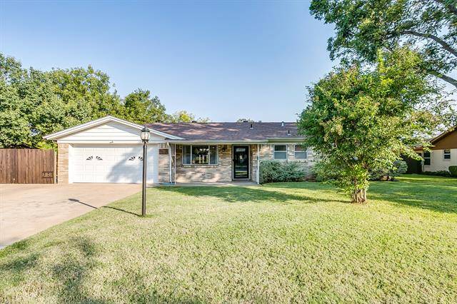 5621 Starlight Drive, Haltom City, TX 76117