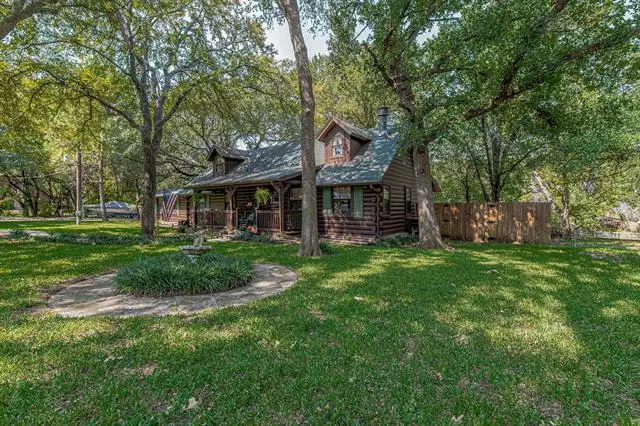 1408 Chisholm Trail, Granbury, TX 76048