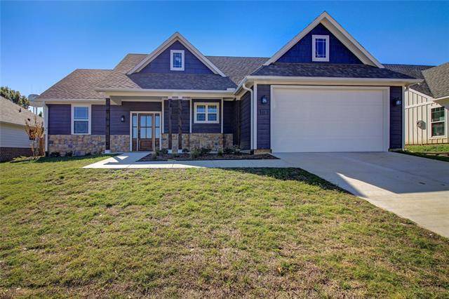 107 BYROM Court, Whitesboro, TX 76273