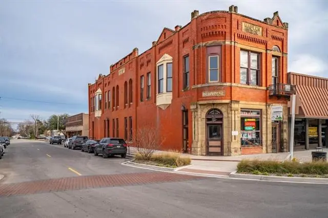 Kaufman, TX 75142,114 N Washington Street