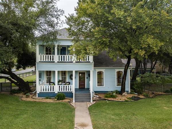 602 W Nash Street, Terrell, TX 75160