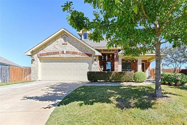 716 Allen Court, Crowley, TX 76036