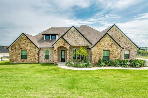 217 Canyon Creek Circle, Weatherford, TX 76087