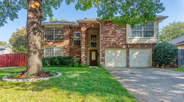 7025 Escondido Drive, Arlington, TX 76016