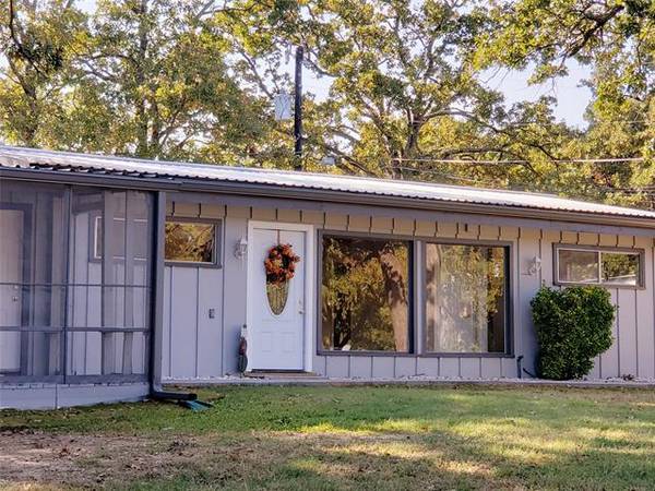 235 Pawnee Drive, Gordonville, TX 76245