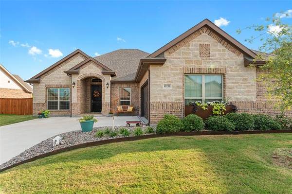 15233 Saralily Way, Aledo, TX 76008