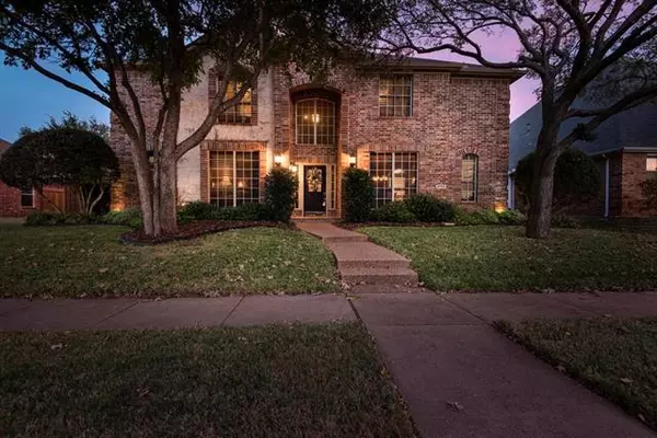 2702 Dove Creek Drive, Rowlett, TX 75088