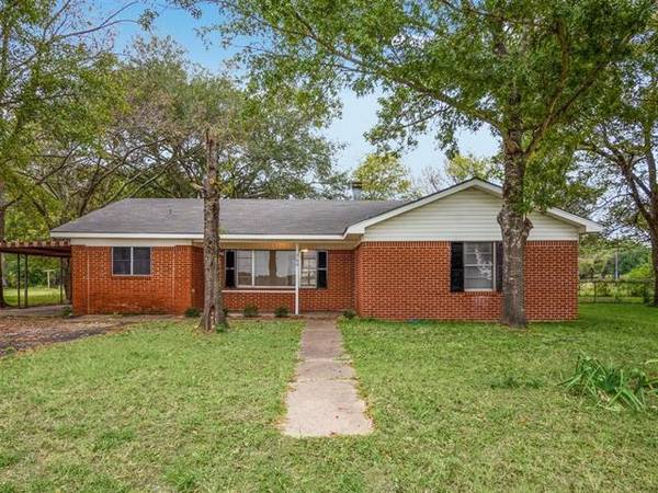 764 E Reunion Street, Fairfield, TX 75840