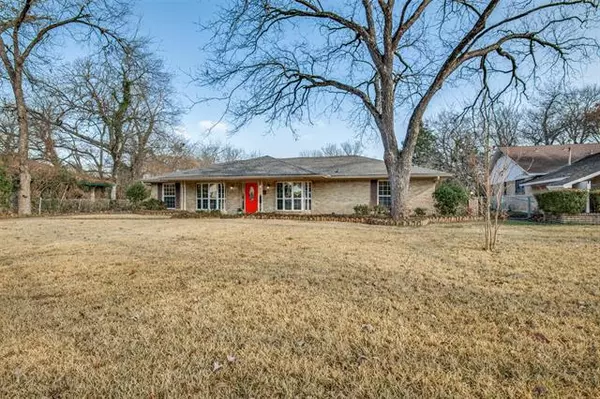 2443 W Five Mile Parkway, Dallas, TX 75233