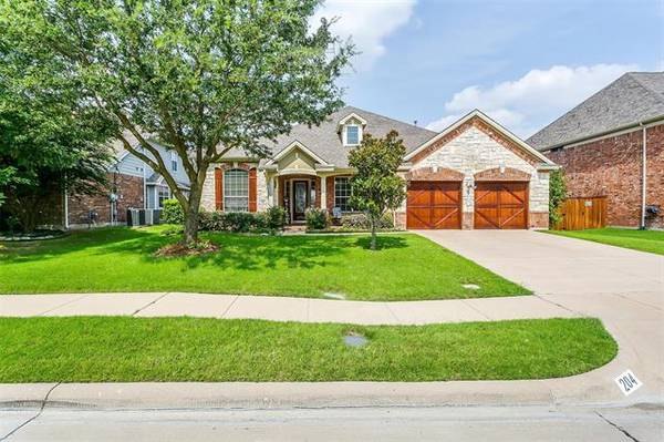 204 Pinnacle Drive, Mansfield, TX 76063