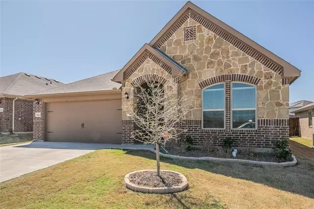 11812 Castleford Way, Fort Worth, TX 76036