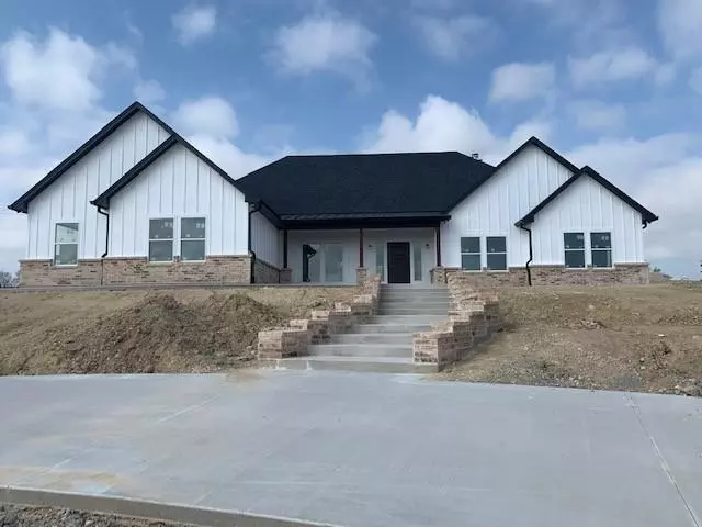 166 Bittersweet Trail, Peaster, TX 76088