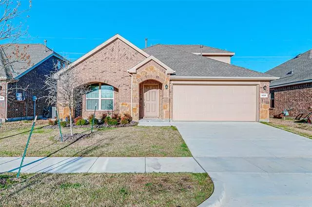 9134 Southfield Lane, Arlington, TX 76002