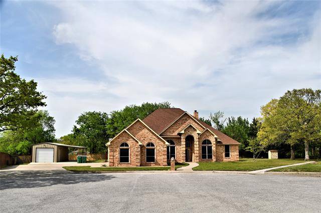 600 Grand Oaks Court, Alvord, TX 76225