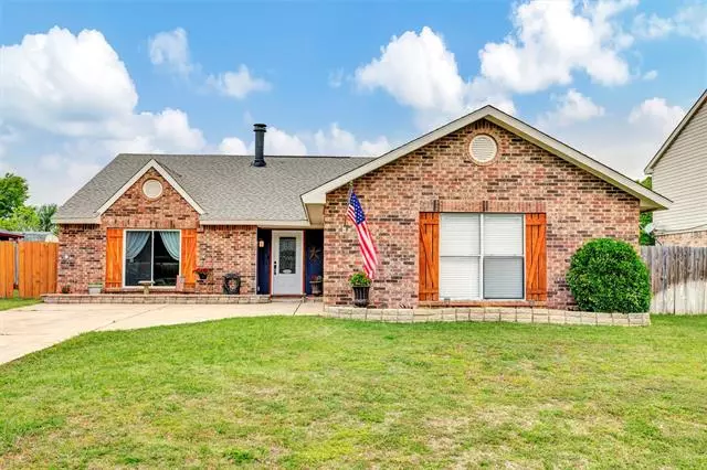 6909 Red Fox Trail, Fort Worth, TX 76137