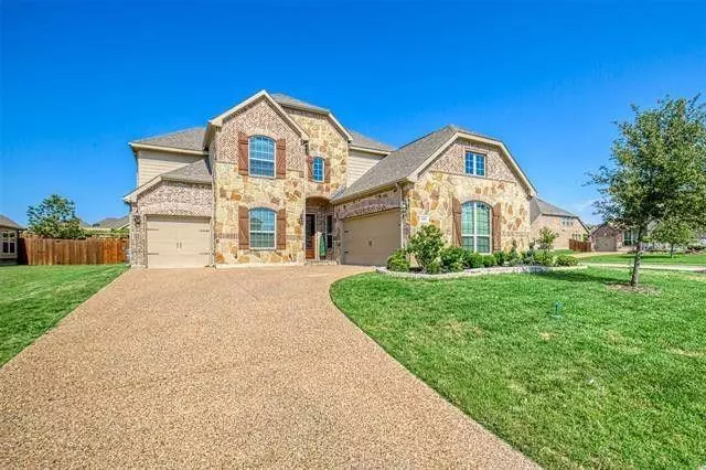 4911 Paradise Lane, Sachse, TX 75048