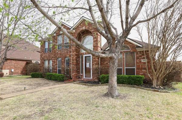 5601 Glenview Lane, The Colony, TX 75056