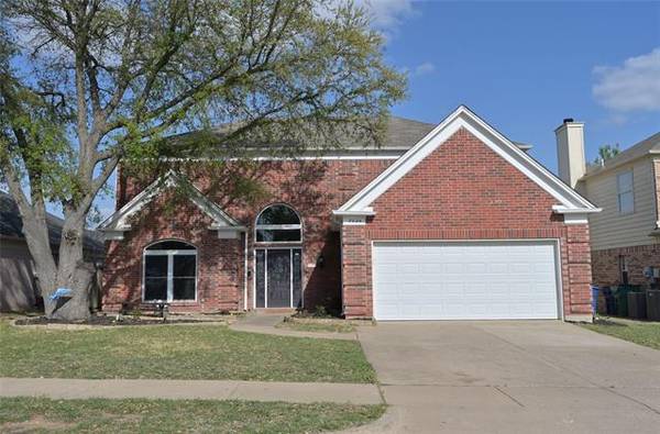 7024 Lyndale Drive, Watauga, TX 76148