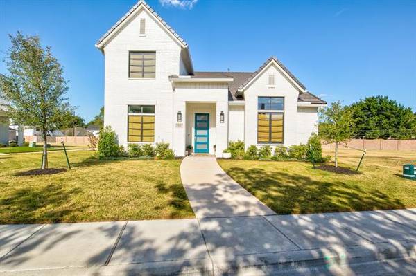 313 Magnolia Lane, Westworth Village, TX 76114