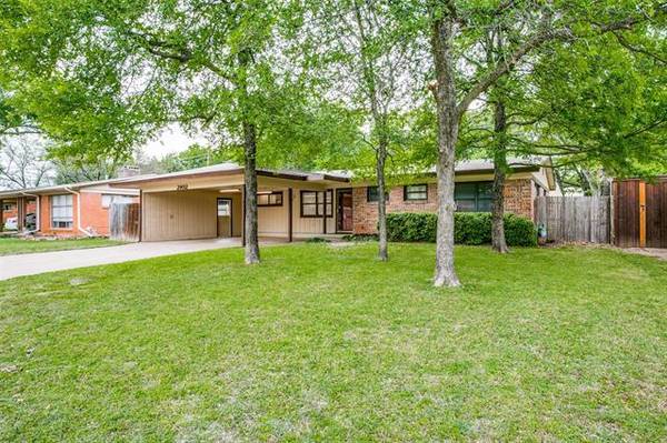 2102 William Brewster Street, Irving, TX 75061