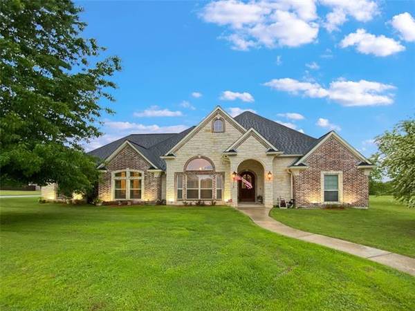 1101 Ranch Drive, Bonham, TX 75418