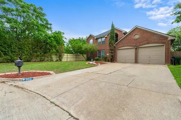 Arlington, TX 76017,900 Winterwood Court