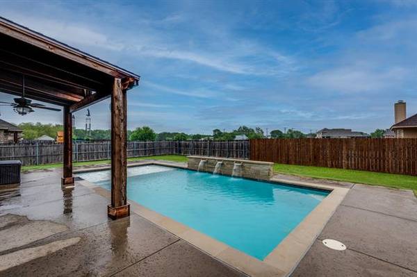 1106 Mimosa Lane, Midlothian, TX 76065