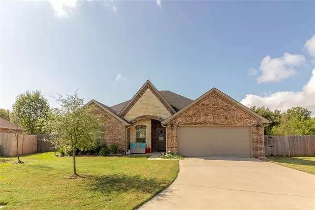 1627 Still Meadow Drive, Kaufman, TX 75142